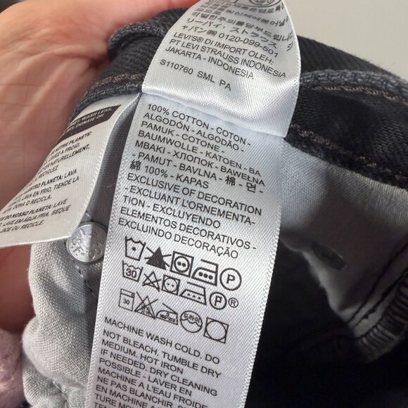 Levi's Ribcage Wide Leg Crop Jeans Size 31 Black Denim High Waist Hemmed - Picture 9 of 9